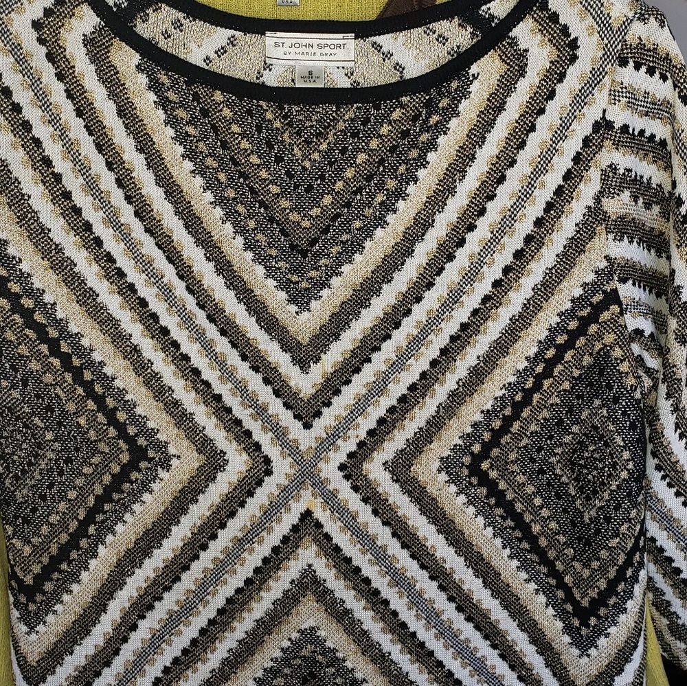 St. John Knits - Picture 4 of 4